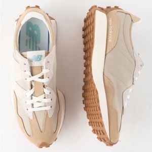 New Balance 327 Women's 7.5 Oatmeal Brand New